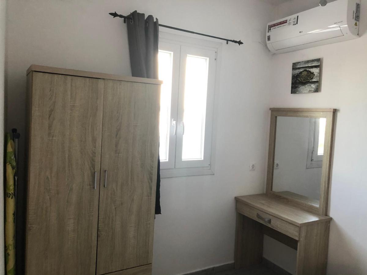 Giannisasi Mykonos *